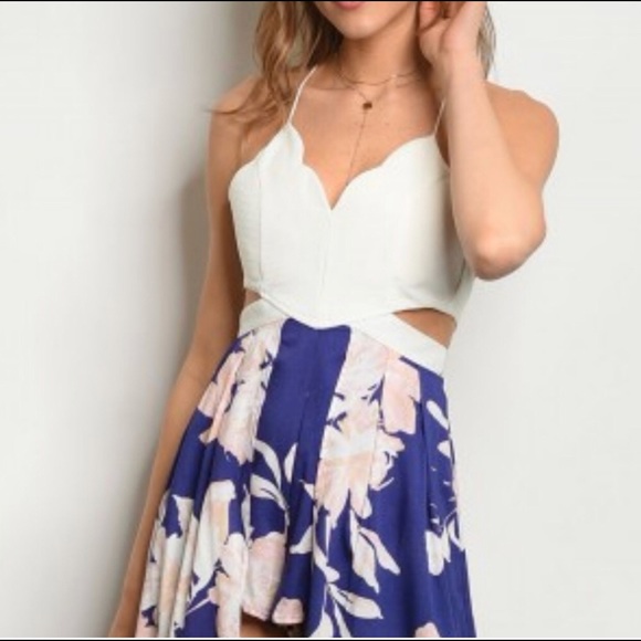 ⭐️LAST! Size M Floral Print Maxi Romper - Picture 3 of 4